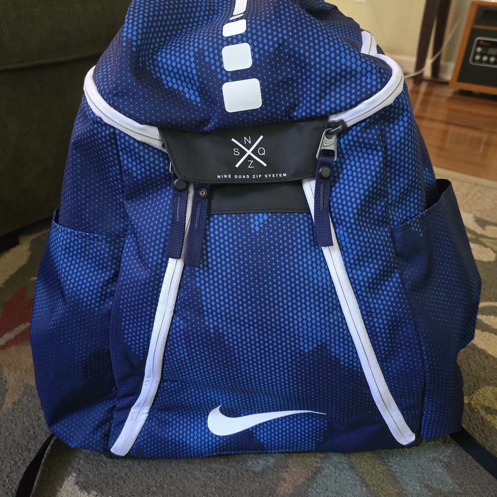 Nike Quad Zip Backpack  - for sports, school, everyday use! EUC